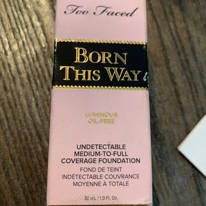 Too Faced Born This Way Foundation WARM BEIGE